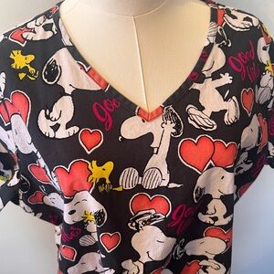 Scrub Tops Women’s XL Set Of 2 Peanuts & White Cross Snoopy Hearts  Frogs Black
